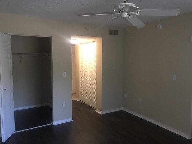 Building Photo - 3874 Lyons Rd