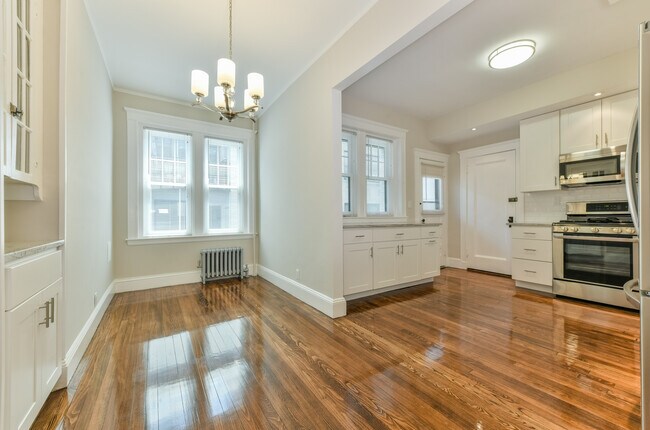 Dining Room - Kitchen - 411 Washington St
