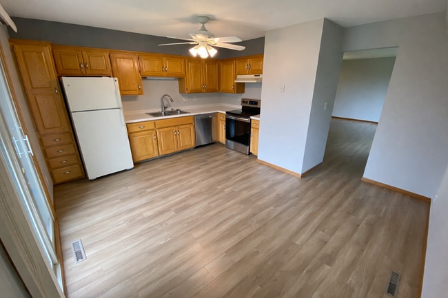Foto del edificio - Updated 2br/1ba Townhome in Apple Valley