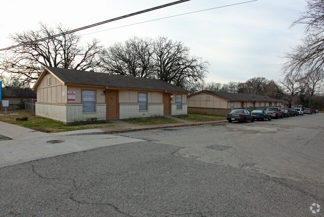 Building Photo - SUNNY TERRACE TOWN HOMES