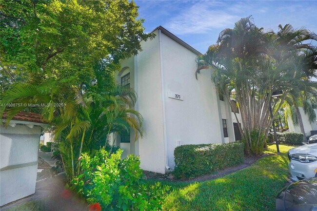 Foto del edificio - 3570 Magellan Cir