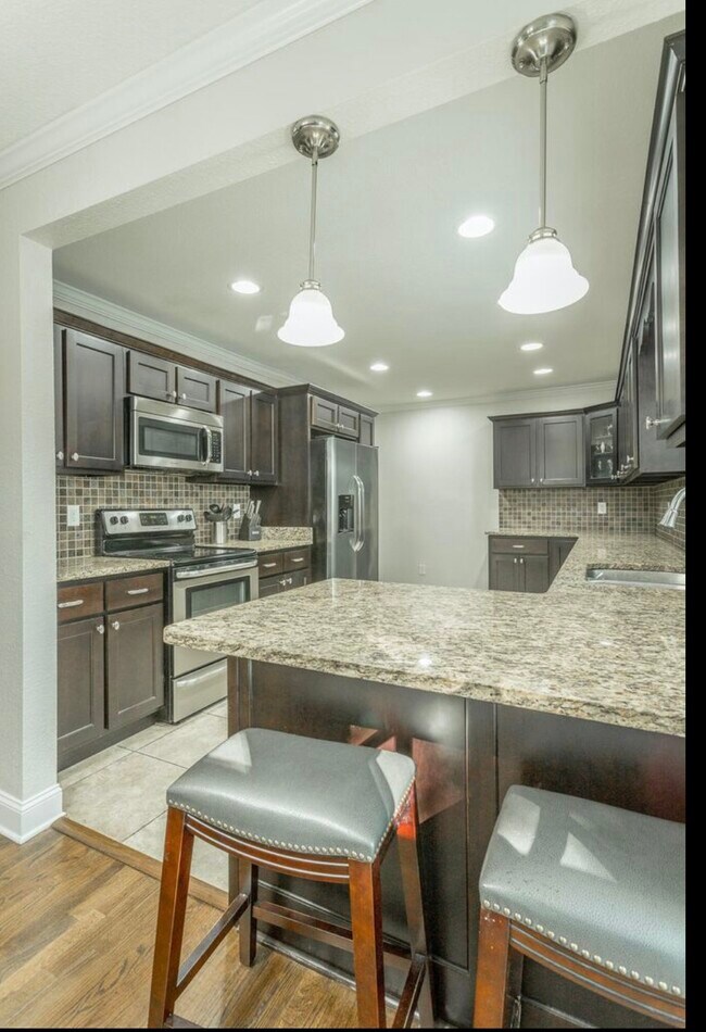 Foto del edificio - 4800 Maryland Dr