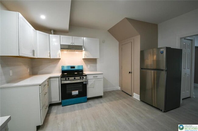 Foto del edificio - 459 Linden St