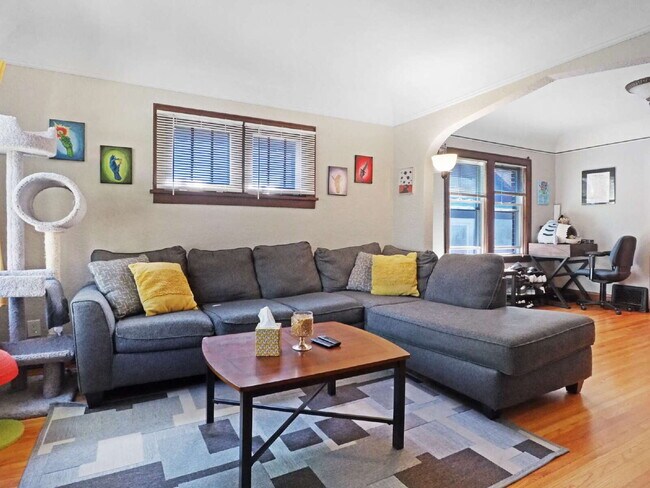 Foto del edificio - 1-Bedroom Side by Side Duplex in South Minneapolis