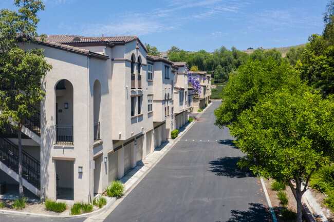 Vista al edificio - Laurel Glen Apartment Homes