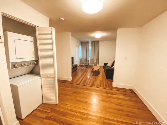 Foto del edificio - 2905 Sheridan Ave