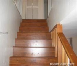 Foto del edificio - 3 br, 1.5 bath Condo - 6709 N Kendall Dr 218