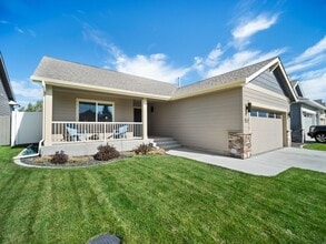 Building Photo - 14611 E 31st Ave