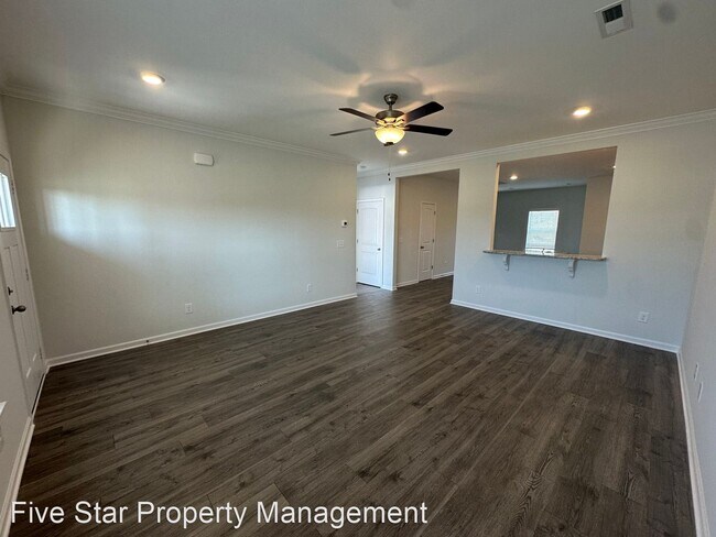 Building Photo - 4 br, 2.5 bath House - 307 Windyhill St