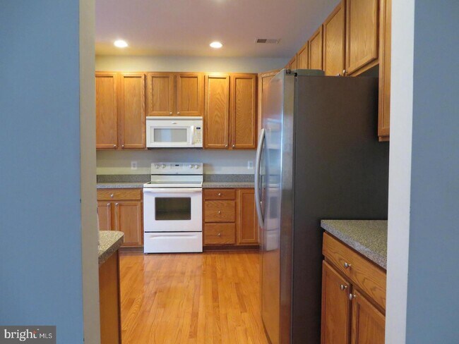 Building Photo - 15312 Lord Culpeper Ct