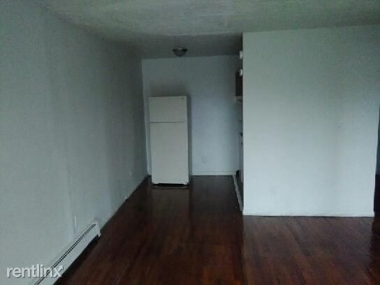 Building Photo - 315 Sheehan Ave