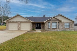 Building Photo - 328 Lake View Dr