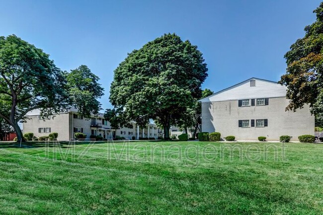 Building Photo - 5650 Pardee Ave