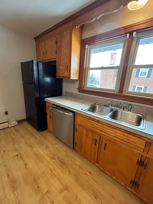 Foto del edificio - 7416 Barnette Ave
