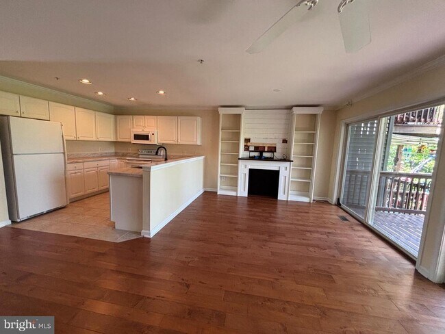 Foto del edificio - 113 NE Isles Dr