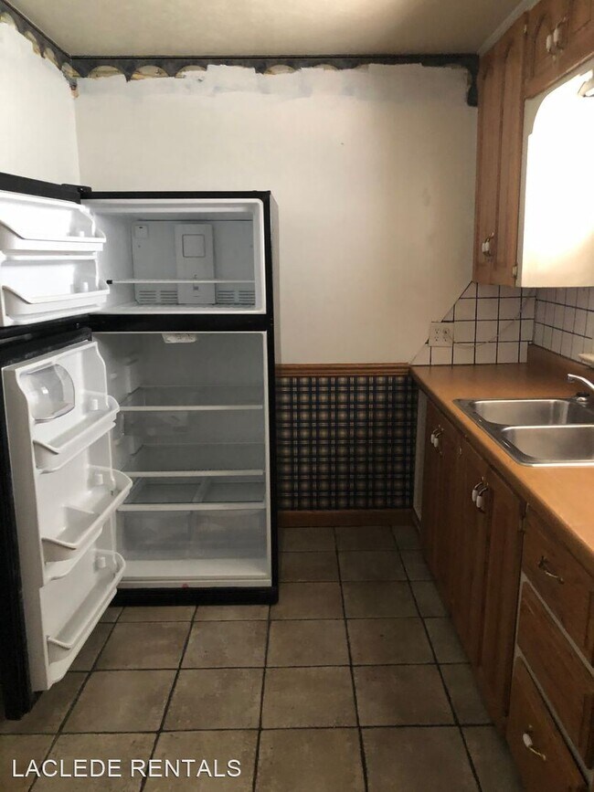 Building Photo - 1 br, 1 bath House - 699 MADISON #A