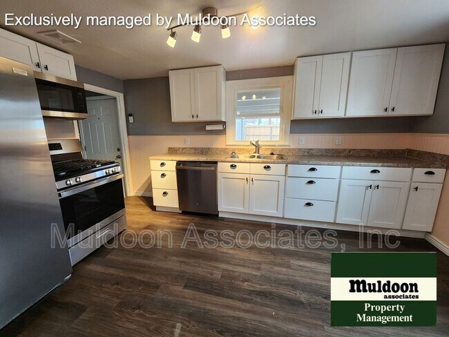 Building Photo - 1301 Cypress St