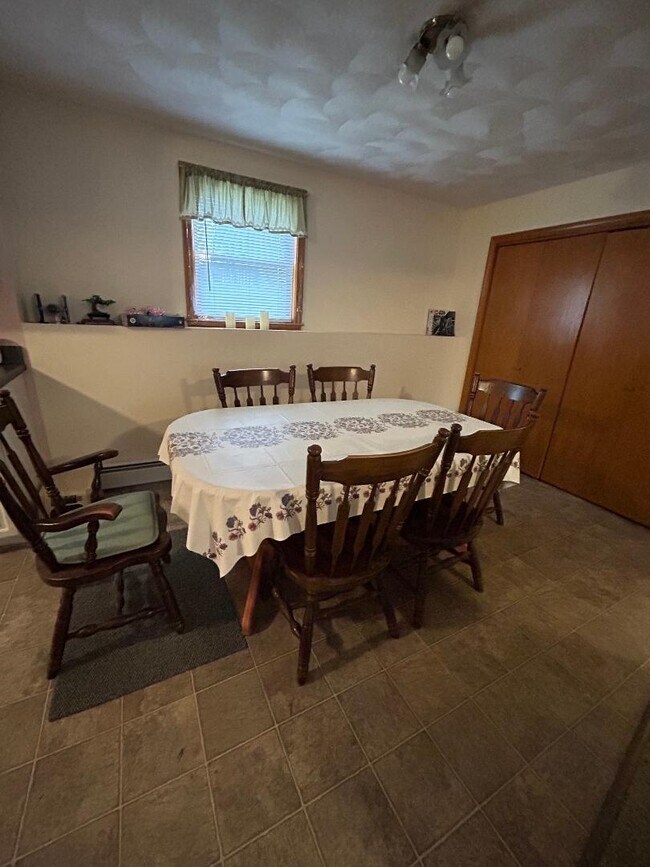 17 Apollo Ave Unit Inlaw apartment, Billerica, MA 01821 Apartments