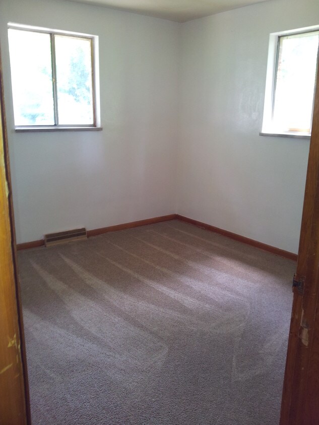 Primary Photo - 130 N 10th St