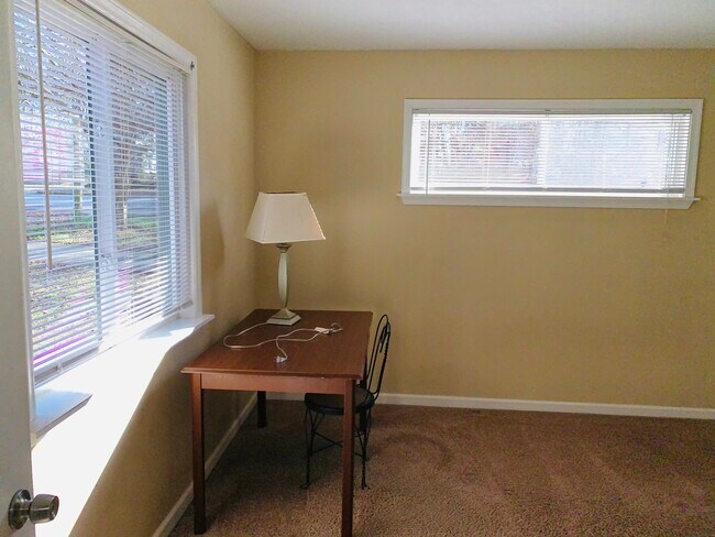 Foto del edificio - 5327 Wayne St