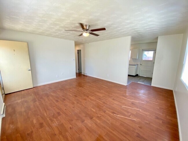 Building Photo - 3026 W 8th Street Rd