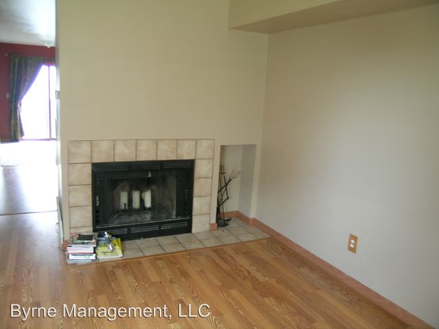 Building Photo - 5320 Solar Ridge Dr