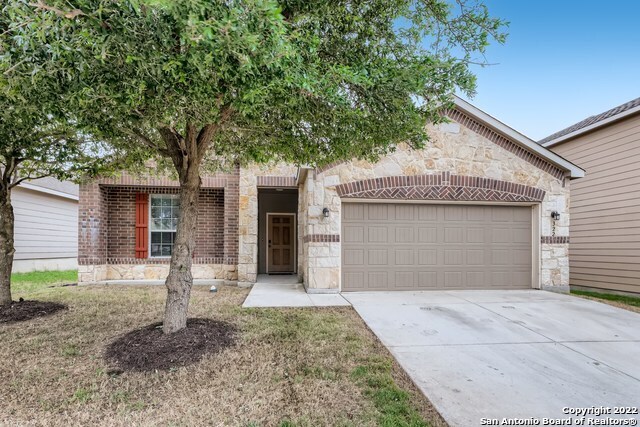 Foto principal - 322 Walnut Crest