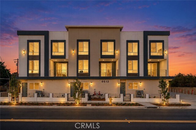 Foto del edificio - 9613 Juniper Ave