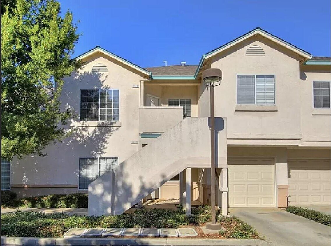Foto principal - 1143 Greene Terrace