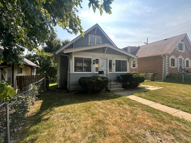 Building Photo - 4517 N 36th Ave