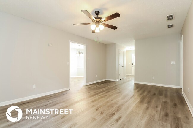 Foto del edificio - 65 White Oak Dr
