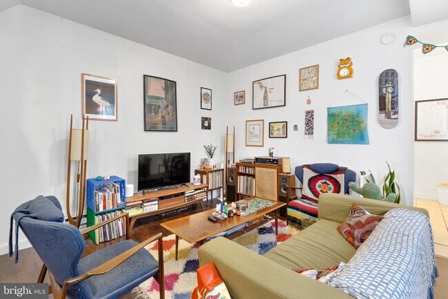 Foto del edificio - 2010 E York St