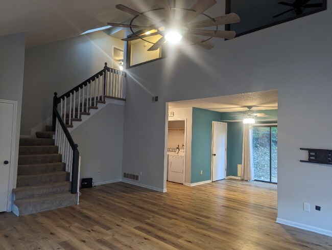 Foto del edificio - 5209 Countryside Ln