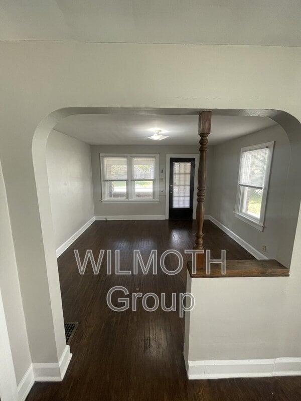 Building Photo - Emerson Avenue 841