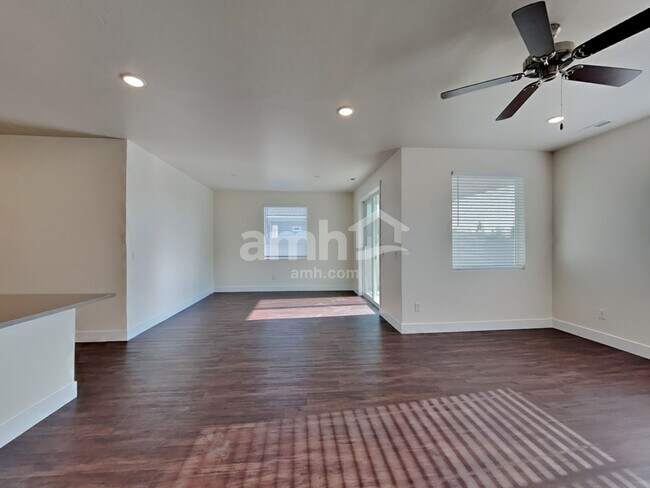 Building Photo - 9444 W Shumard St