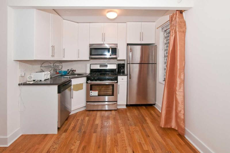 Foto del edificio - 6100 Main St