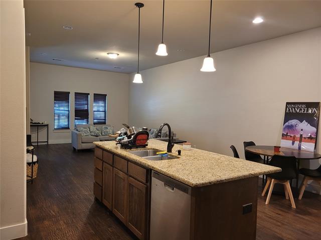 Building Photo - 3033 Solana Cir