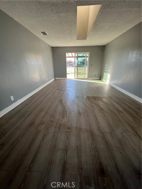 Building Photo - 13280 Amargosa Rd
