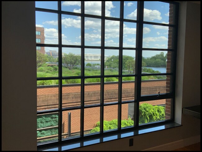 Foto del edificio - 3303 Water St NW