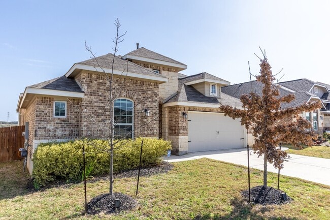 Building Photo - 5421 Flutter Ln