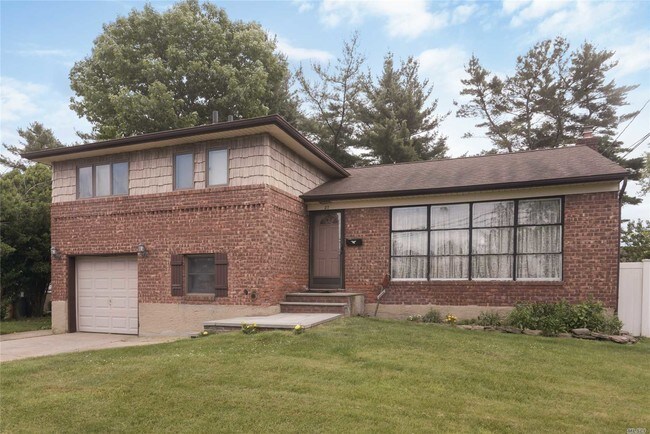 Building Photo - 27 Tudor Rd