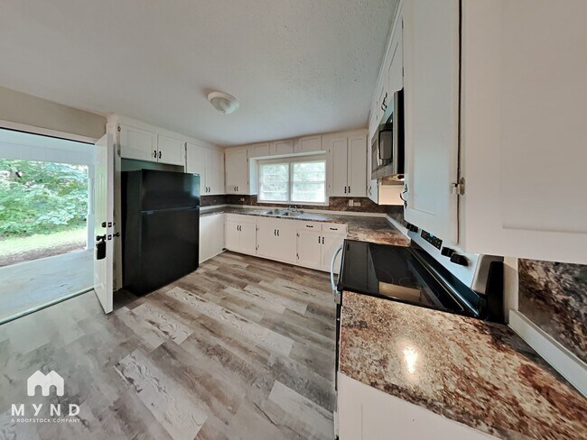 Foto del edificio - 921 N Highland Dr