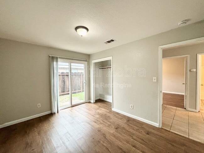 Foto del edificio - 920 Vermont Ave