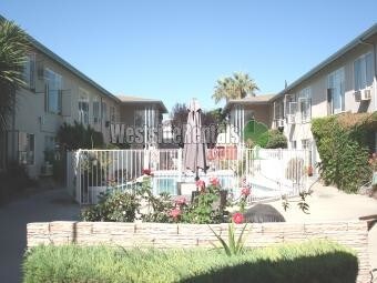 Primary Photo - 4451 Murietta Ave