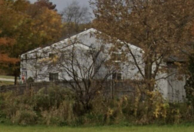 Foto del edificio - 636 Berry Ln