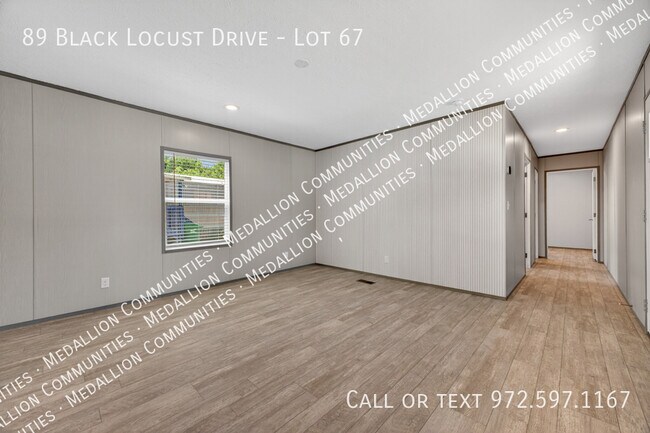 Foto del edificio - 89 Black Locust Dr