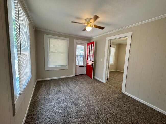 Foto del edificio - Move-in Ready!