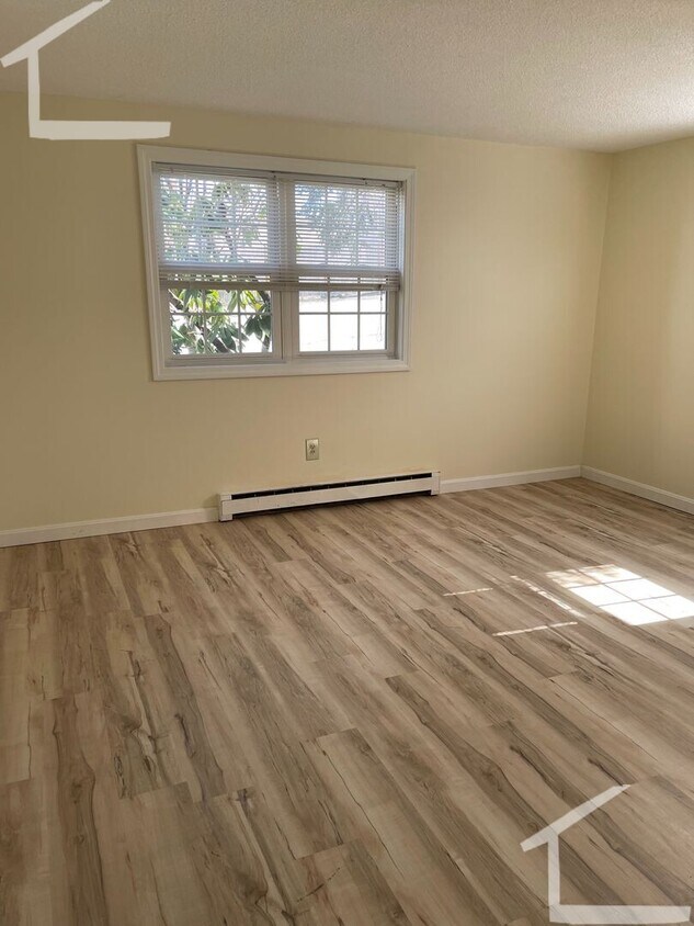 6 Old Colony Ln Unit 4, Arlington, MA 02476 Condo for Rent in