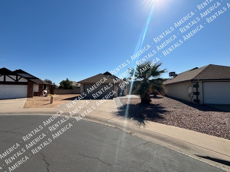 Building Photo - 1631 E Javelina Cir