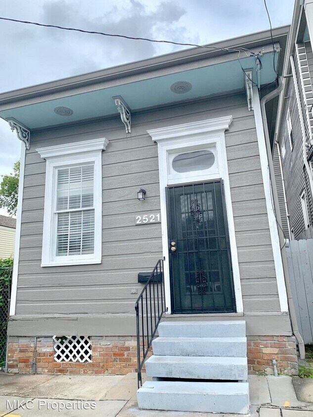 2 br, 1 bath House 2521 Cleveland House for Rent in New Orleans, LA